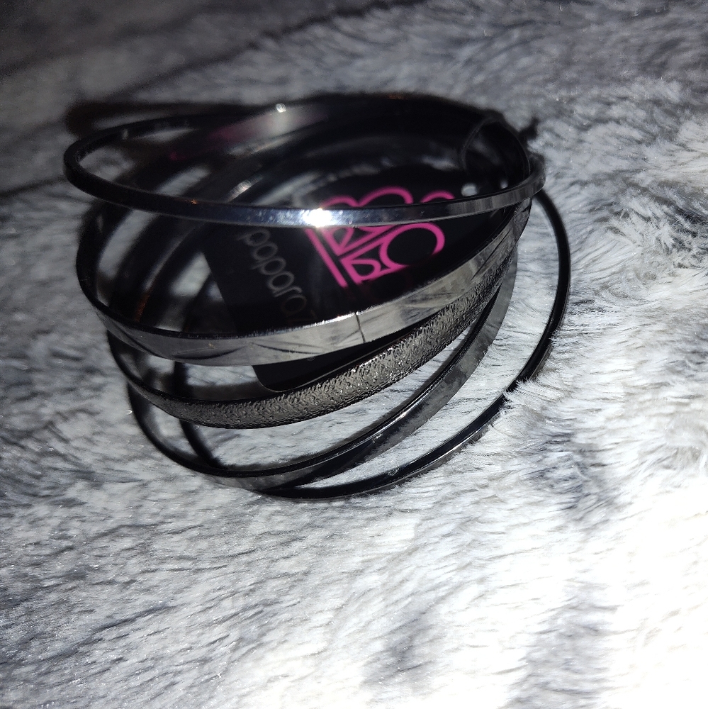 Bangle bracelet set - Picture 4 of 5